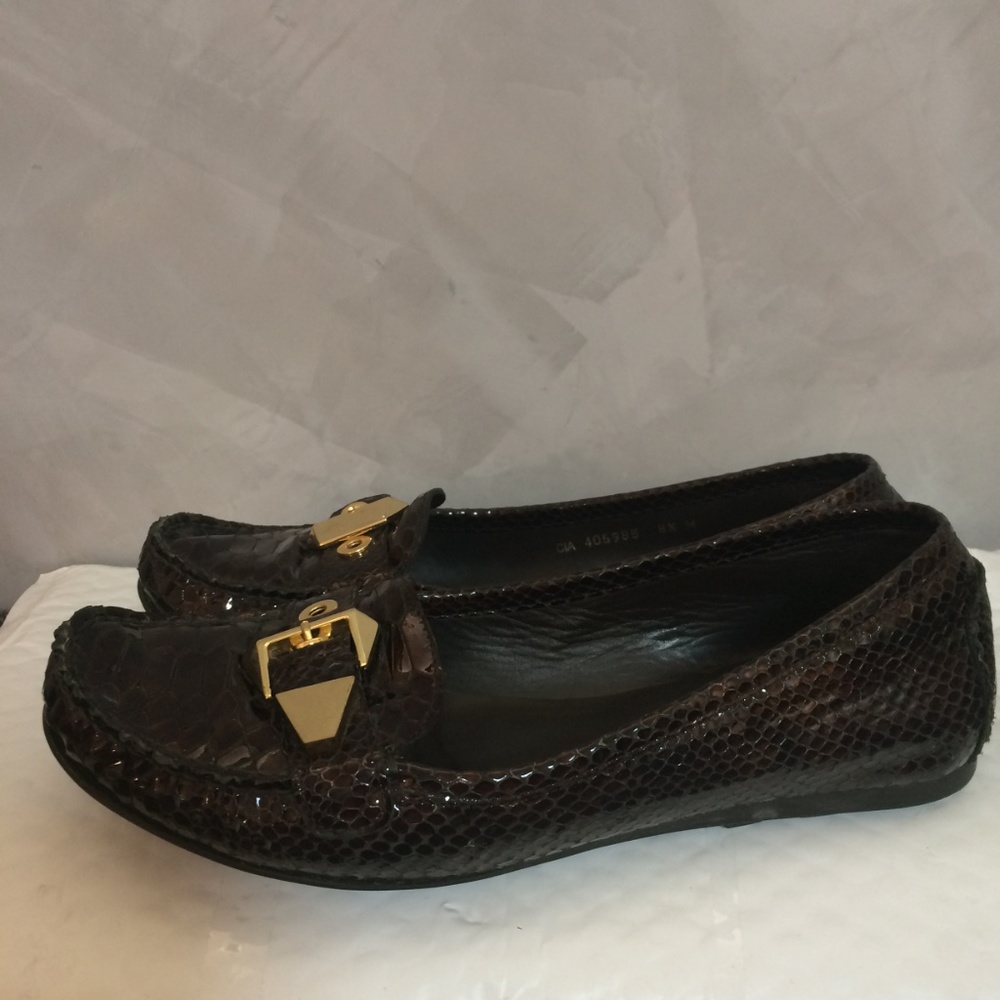 Stuart Weitzman Embossed Patent Leather Flats - image 8